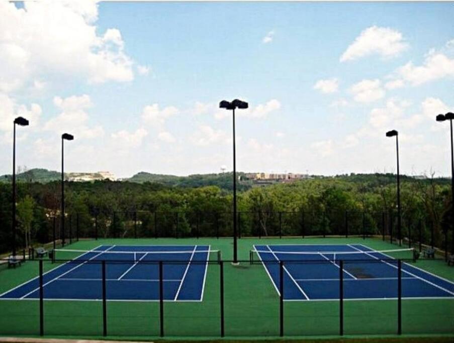 Personal Getaway. Golf Resort Gem. Great Location! Бренсон Екстер'єр фото